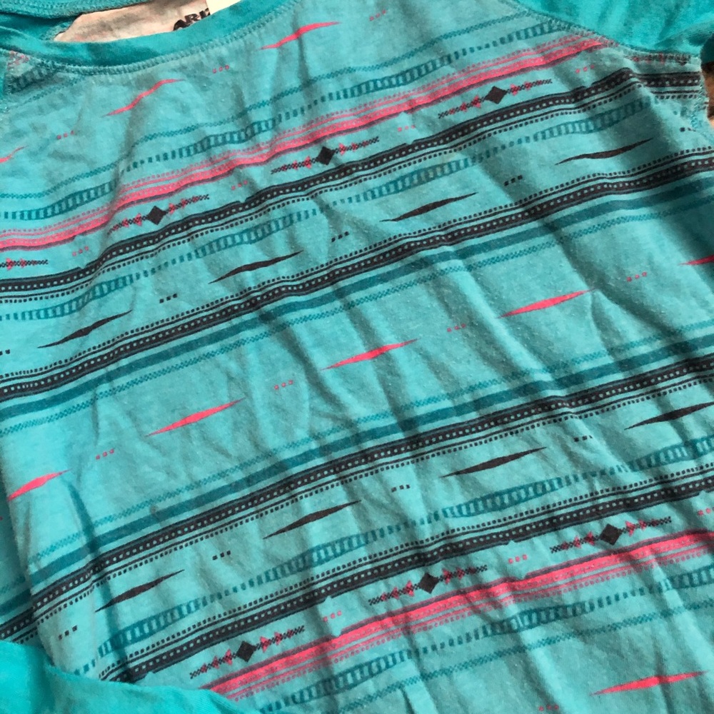 Aztec Top - Picture 2 of 2